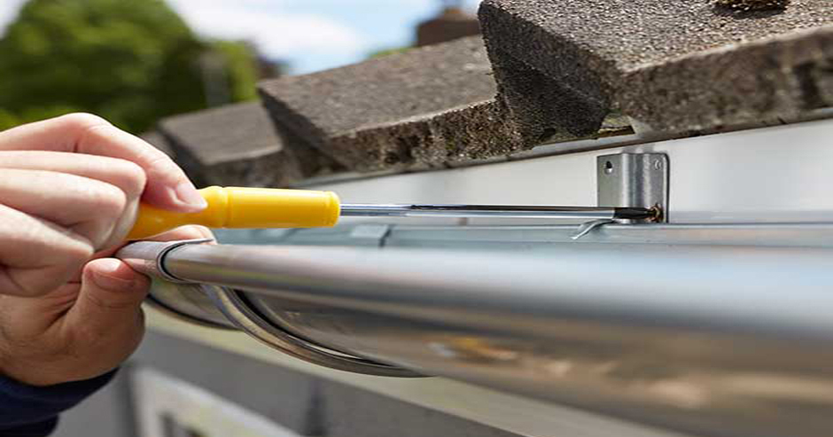 Gutter Repair technician Redwood City CA